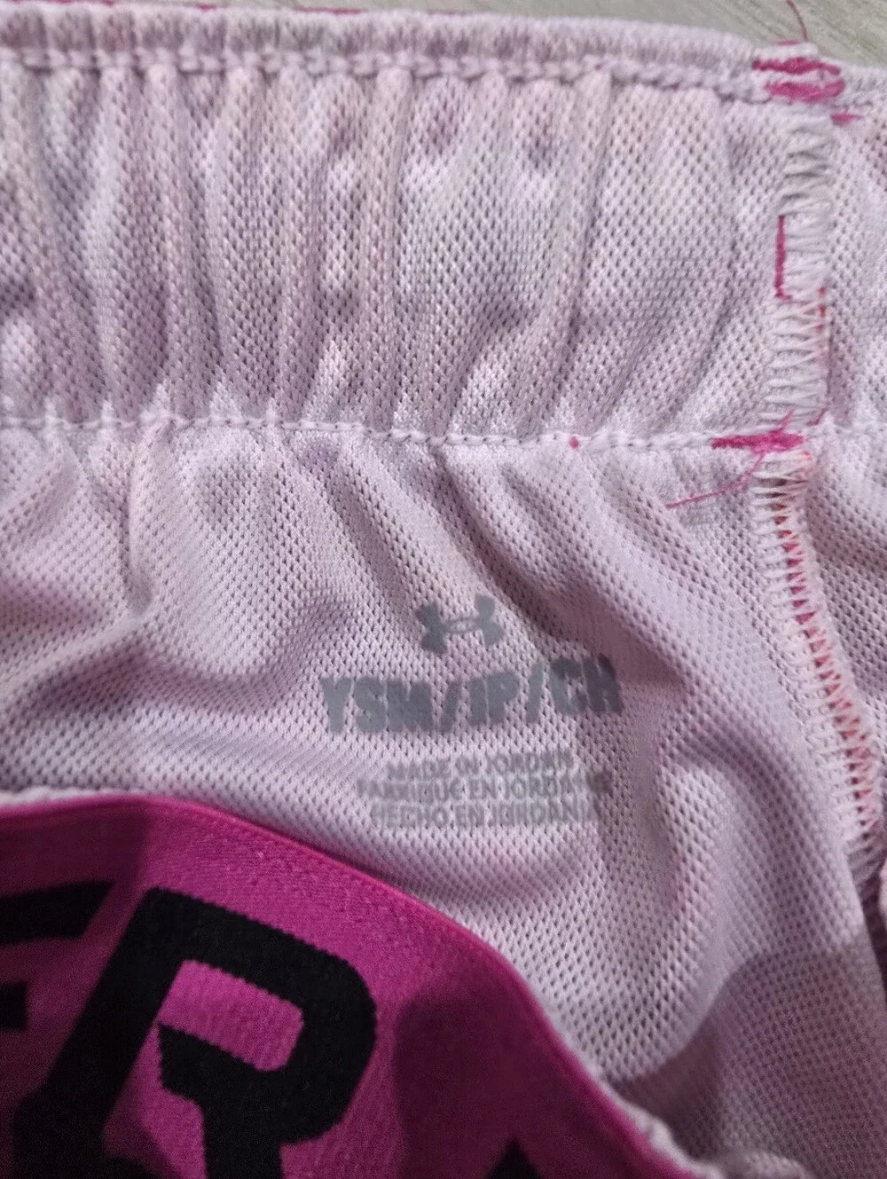Under Armour Youth Girls NWOT Pink Tye Dye Size S